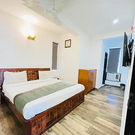 Hotel Citywalk - Near Max